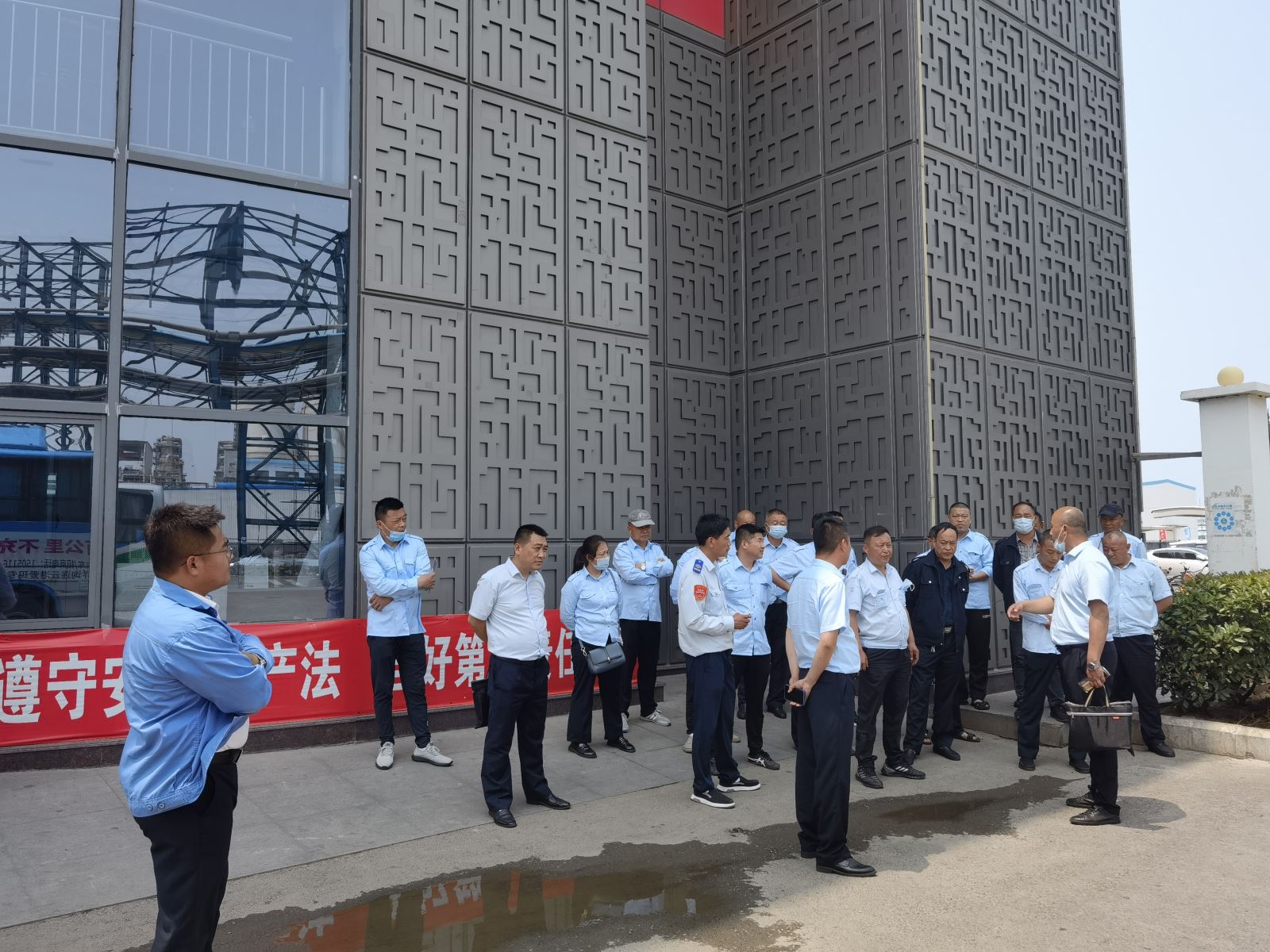 激發(fā)班組活力，弘揚“頭雁”精神 經(jīng)營發(fā)展事業(yè)部組織召開安全合格班組及文明線創(chuàng)建啟動會議