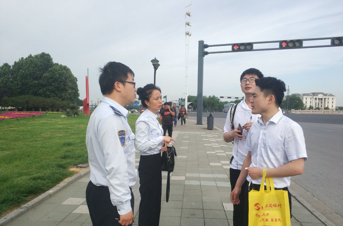 公交集團(tuán)佳連公司開(kāi)展“定制公交”線路調(diào)研