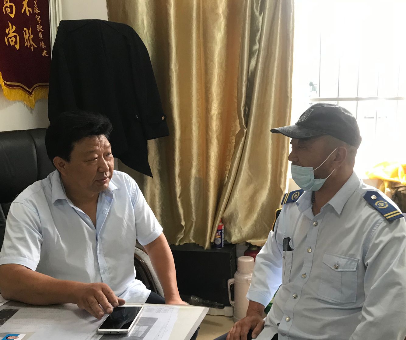 公交集團(tuán)公交事業(yè)一部開展安全生產(chǎn)月 重點(diǎn)駕駛員“一對一”談心談話活動(dòng)