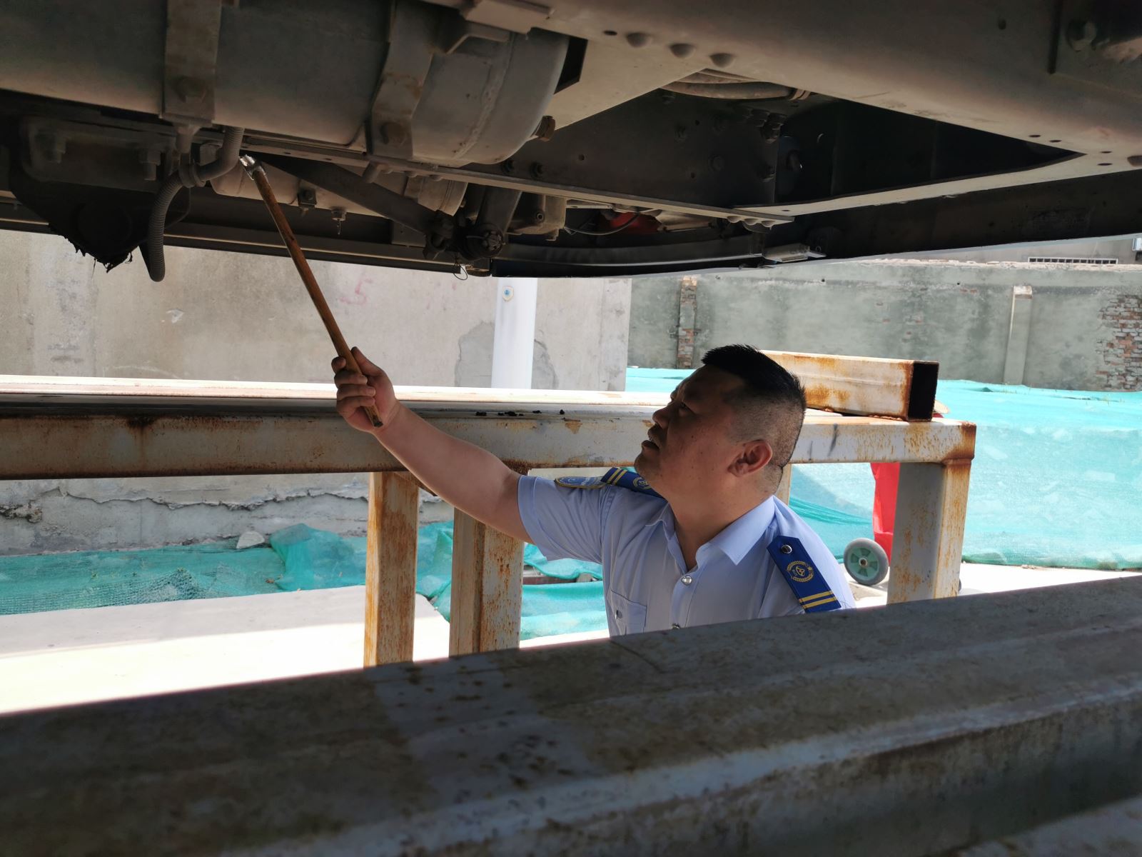 公交集團公交事業(yè)一部開展安全隱患排查 確保夏季安全生產(chǎn)