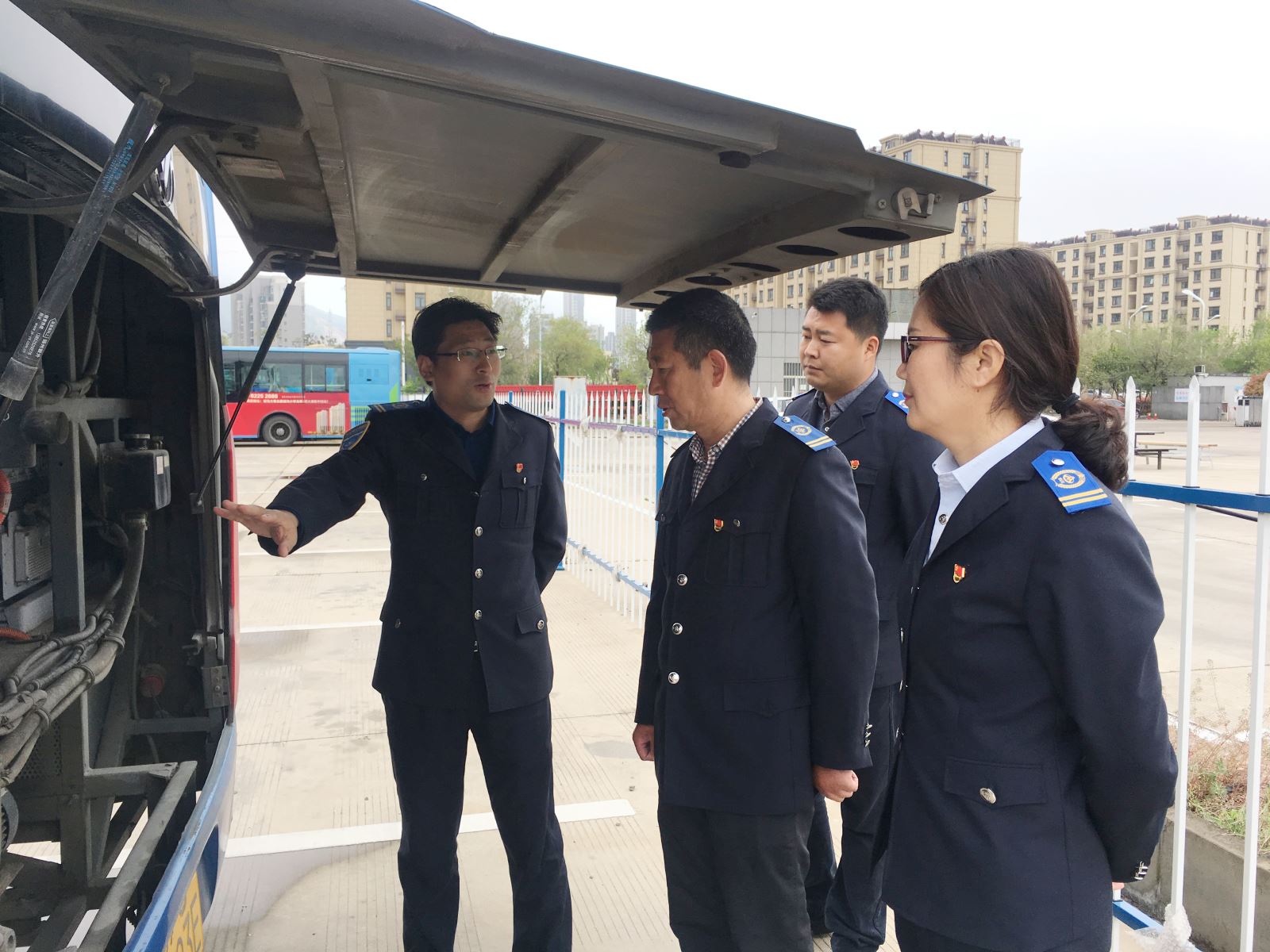 公交集團(tuán)紀(jì)委開(kāi)展安全生產(chǎn)大排查、大整治專項(xiàng)督查工作